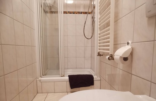 Sipplingen Apartment | Charming 2-Room Apartment lakenear, FeWo am See