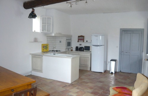 Saint-Clement House | Charming 210 m2 village house on 2 levels with courtyard and terrace