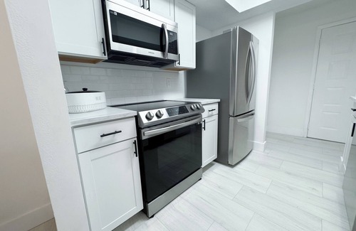 Edgewater Apartment | Charming 2BR/1BA Apartment in Port Charlotte, community Pool
