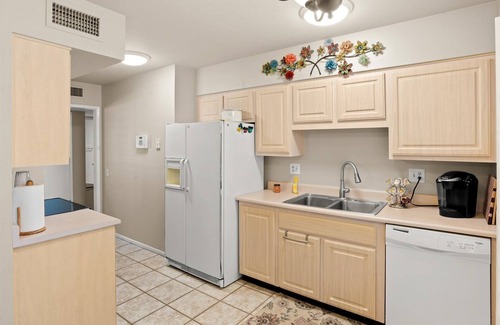 Sun City House | Charming 2BR/2BA in Sun City: 55+ Community