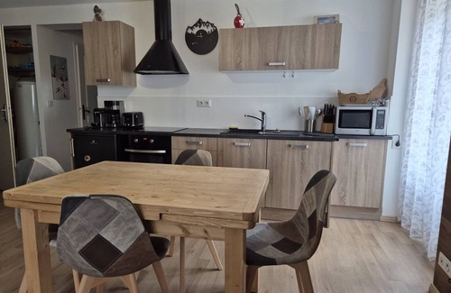 Cauterets Apartment | Charming 2BR near spas, sleeps 6