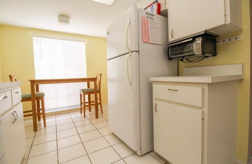 The Meadows Condo | Charming 2nd floor 2 BR/2 BA condo in The Meadows Golf and Country Club - Ivory Cottage