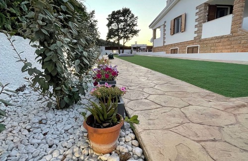 Siniscola Apartment | Charming 3-bedroom apartment in quaint S'Ena e Sa Chitta with large garden