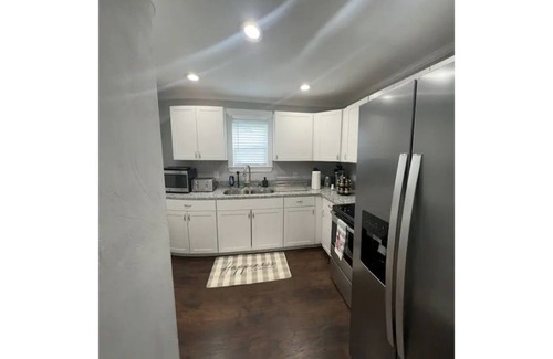 Portsmouth House | Charming 3-Bdrm Gem! Sleeps 6, Near Casino & All