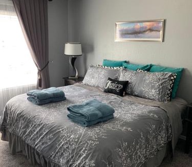 Green Valley Ranch House | Charming 3 bed 3 bath home, super cozy, close to DIA