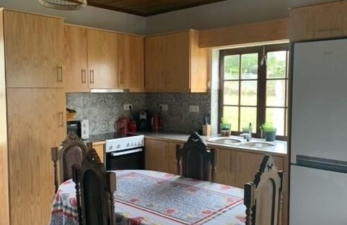 Biscoitos House | Charming 3-Bed House