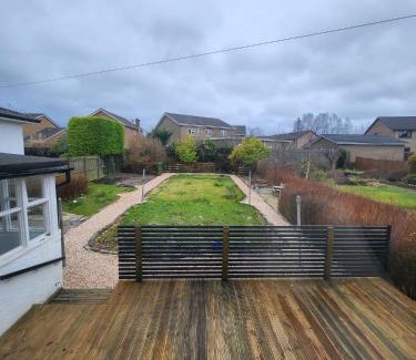 Glasgow House | Charming 3-Bed Oasis-free parking