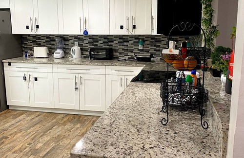 Park Lake Estates House | Charming 3-bedroom house in New Port Richey with WiFi, AC