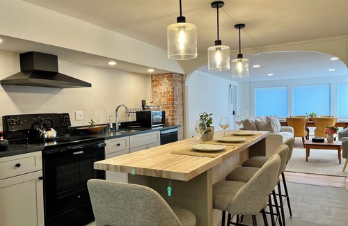 Shelburne Falls Apartment | Charming 3-Bedroom Family Retreat, DOWNTOWN Shelburne Falls. Walk to Everything!
