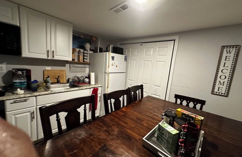 Wheaton-Glenmont House | Charming 3-bedroom 3 bath Basement Apt/AC and WiFi in pleasant Silver Spring
