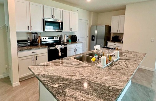 Wesley Chapel House | Charming 3-bedroom new house in Wesley Chapel with WiFi, AC