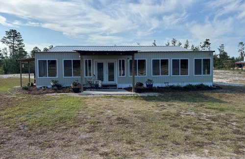 Perry House | Charming 3-bedroom 2 bath home with WiFi, games,& full gym. 1.5 miles from ramp.
