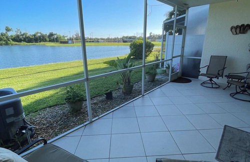 Cypress Lake Condo | Charming 3-bedroom 2 1/2 bath condo with WiFi, internet/cable, in Fort Myers