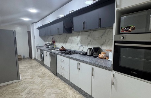 Gauthier Apartment | Charming 3-bedroom apartment with WiFi and AC in wonderful Casablanca