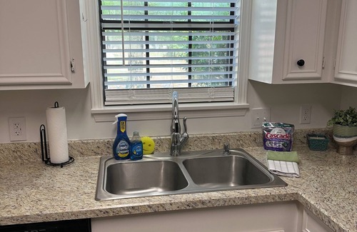 Ruston Apartment | Charming 3-bedroom apartment with AC, WiFi, private patio in delightful Ruston!