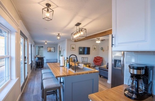 Camdenton House | Charming 3 bedroom cabin with private covered dock. Close to Old Kinderhook.