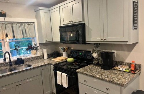 Morganton Cottage | Charming 3-bedroom cottage in beautiful Morganton, GA
