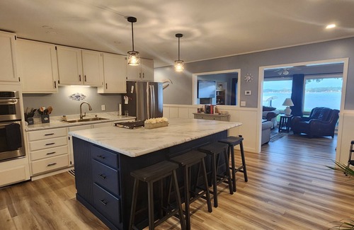 Bronson Cottage | Charming 3-bedroom cottage on a pleasant all-sports lake in Branch County.