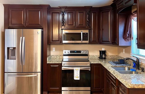 Eagle Pass House | Charming 3 Bedroom home in great neighborhood