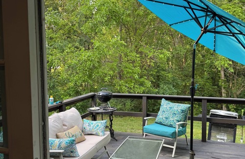 Norway House | Charming 3-bedroom house in Monticello. Just a short walk to Indiana Beach.