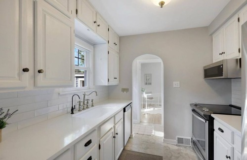 Como House | Charming 3-bedroom Home in the beautiful Como Neighborhood