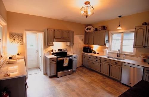 Stillwater House | Charming 3-bedroom house 8 blocks from Historic Downtown Stillwater