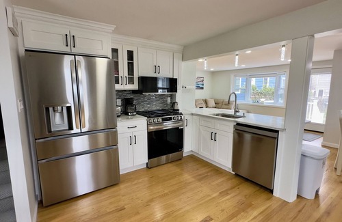 Fairfield House | Charming 3-bedroom house with WiFi, AC in serene Fairfield