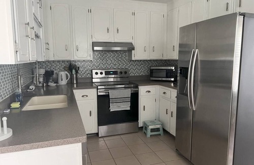 Northeast Pensacola House | Charming 3-bedroom house in delightful Pensacola with Pool