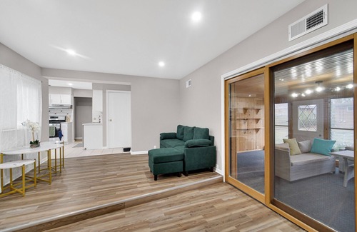 Glenview House | "Charming 3-Bedroom Homen