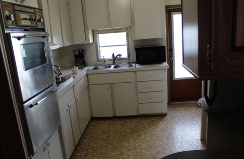 Buena Vista House | Charming 3-bedroom home with WiFi, AC in lovely Holiday