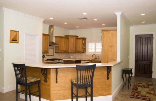 West End House | Charming 3-bedroom house with WiFi, Dockage, AC in West End