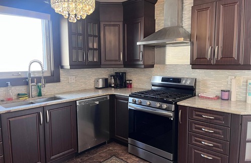 Anjou House | Charming 3-bedroom house with Fireplace and Outdoor Pool in welcoming Montréal