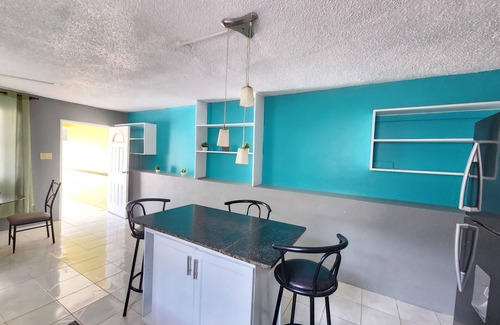 Salt Gut House | Charming 3-bedroom house in Boscobel , with WiFi access. 15 minutes fr Ocho Rios