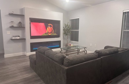 Port Malabar House | Charming 3-bedroom house with AC, WiFi in marvelous Palm Bay