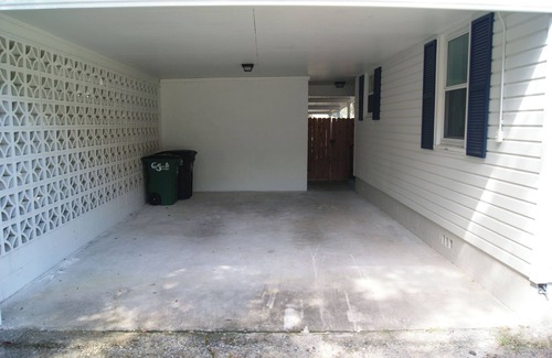 St. Marys House | Charming 3-bedroom house in St. Marys with AC, WiFi