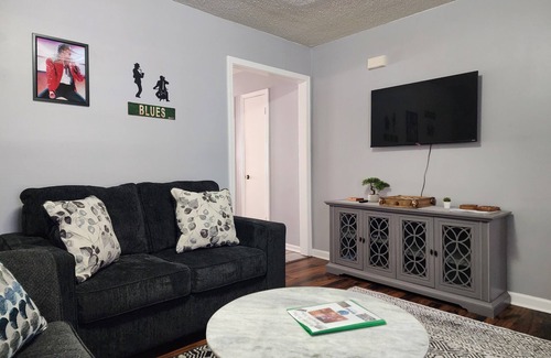 Whitehaven House | Charming 3-bedroom house with AC and WiFi in amazing Memphis