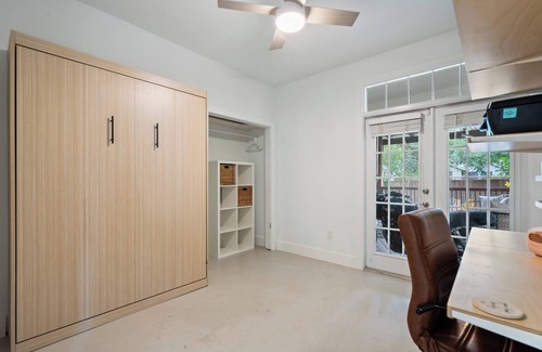 Dawson House | Charming 3-bedroom house in lovely Austin with AC, WiFi, Pool and Pitch & Putt