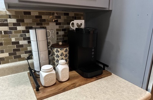Cocoa House | Charming 3-bedroom house in delightful Cocoa with AC