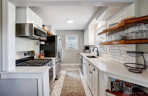 Dayton House | Charming 3-bedroom house near UD, hospitals, concerts, and WPAFB.