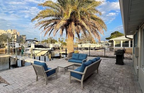 Sea Ranch House | Charming 3-bedroom house with AC WiFi in Hudson on canal and Gulf of Mexico view