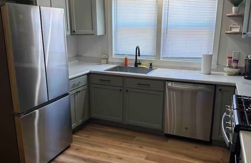 Lufkin House | Charming 3-bedroom house with WiFi, AC in welcoming Lufkin