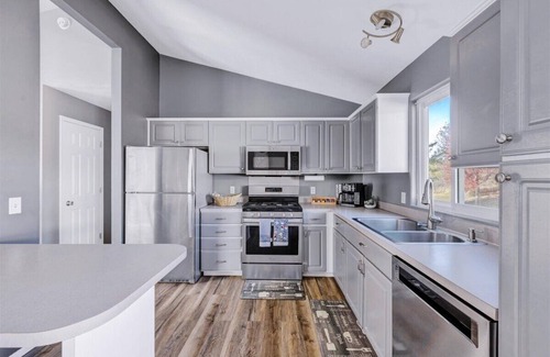 North Central Omaha House | Charming 3-bedroom house with 4 beds