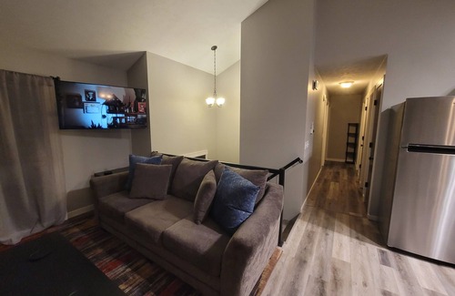 Omaha House | Charming 3 Bedroom House with Firepit in West Omaha