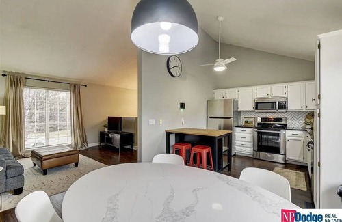 North Central Omaha House | Charming 3-bedroom house with AC and WiFi in welcoming Omaha