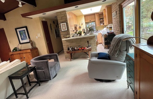Monterey Ter House | Charming 3-bedroom house in Orinda with AC, fruit trees, piano