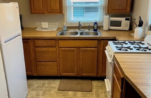 Almo Cabin | Charming 3-bedroom lake area cabin 20 minutes from Murray