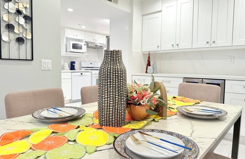 Monrovia House | Charming 3-bedroom townhome with WiFi and AC in welcoming Monrovia