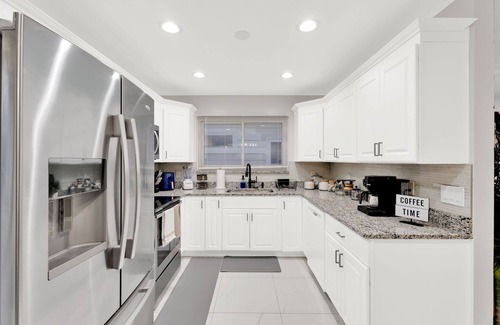 Auburn Hills House | Charming 3-bedroom house with WiFi, AC in enchanting Auburn Hills