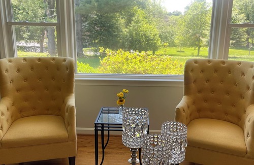 Hunter Mill House | Charming 3-bedroom house in wonderful Great Falls with WiFi, AC