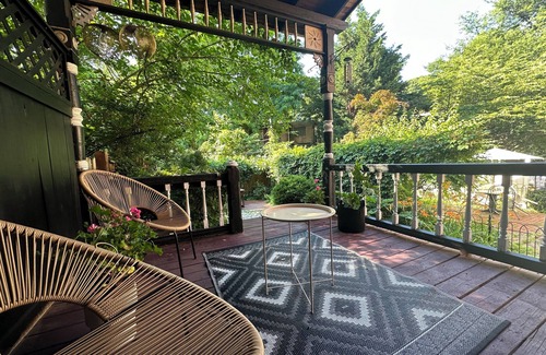 Northwest Philadelphia House | Charming 3-bedroom Retreat in Historic Germantown